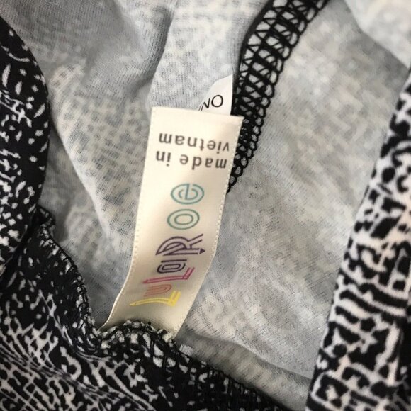 NWT LulaRoe OS Black White Polka Digital Camo Pattern Leggings One Size LLR NEW - Picture 4 of 4